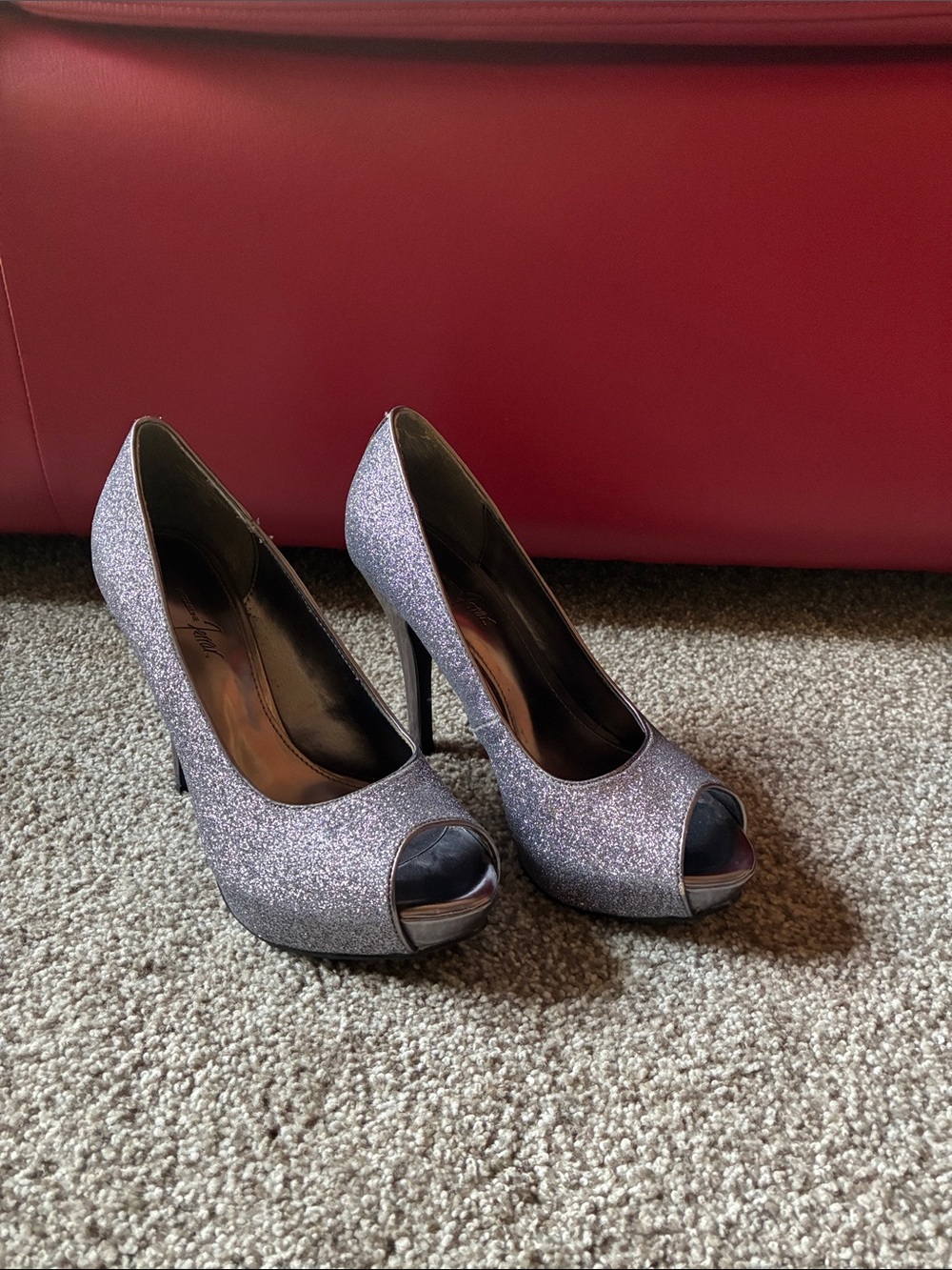 Jacqueline Ferrar Silver Glitter Peep-Toe Platform Heels
